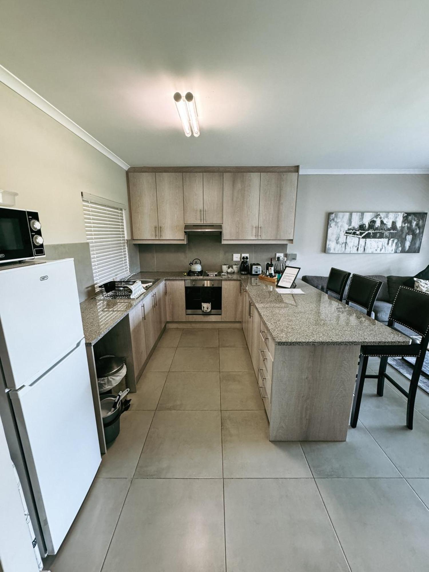 Nemesia Court Apartment Durbanville Exterior foto