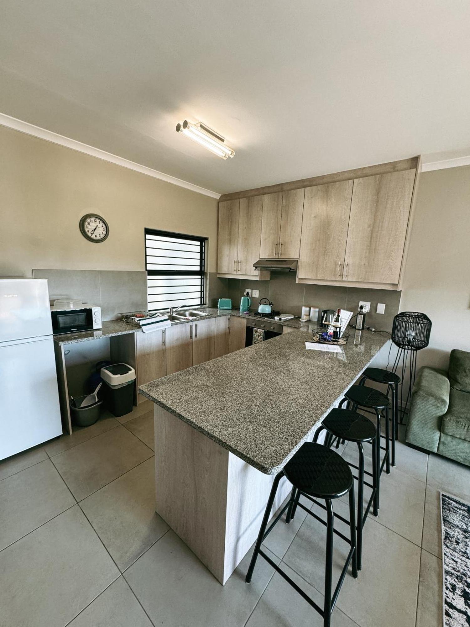Nemesia Court Apartment Durbanville Exterior foto