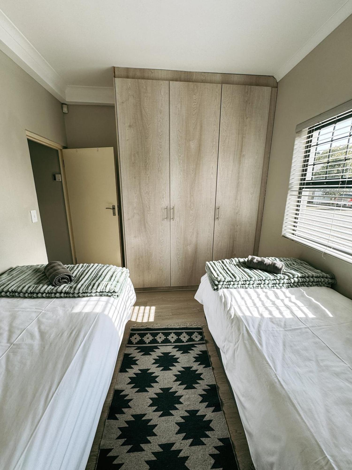 Nemesia Court Apartment Durbanville Exterior foto